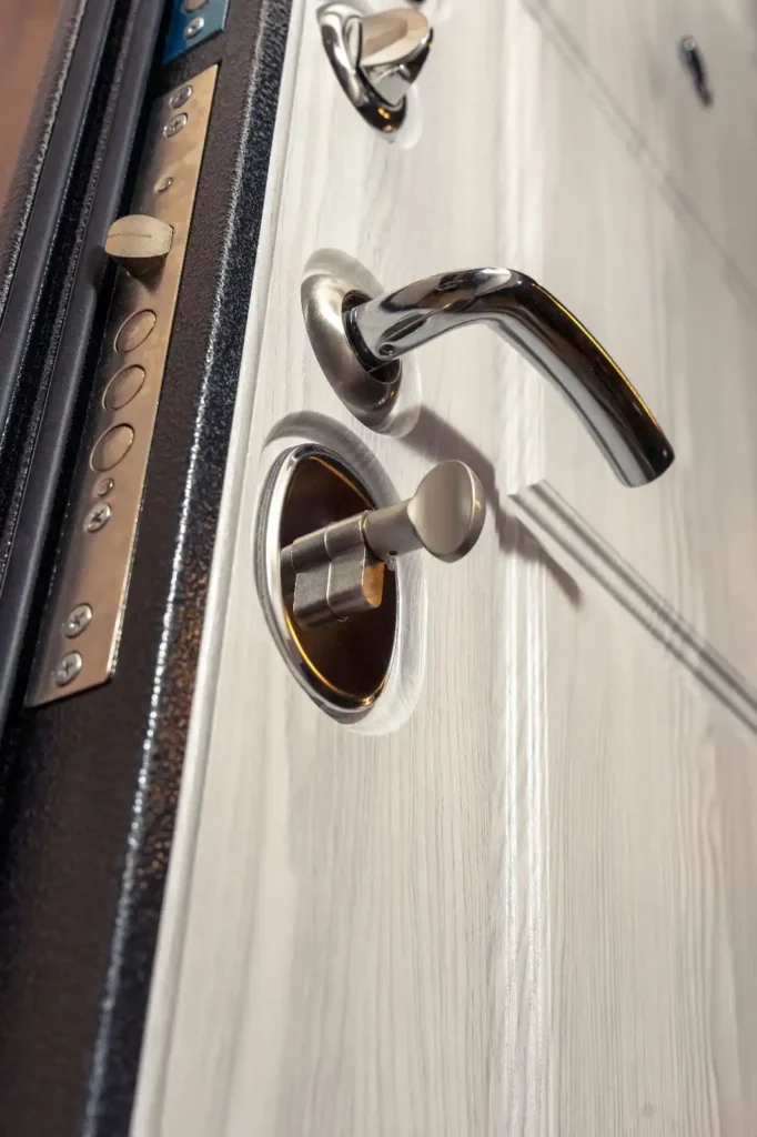 Serramenti a Risparmio Energetico: efficienza e stile per la tua casa Porte blindate termo isolanti